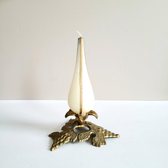 Brass candleholder/stick with grape motif. - Picture 1 of 8